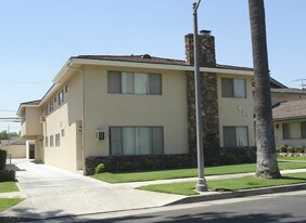 421 N Stoneman Ave Apartamentos