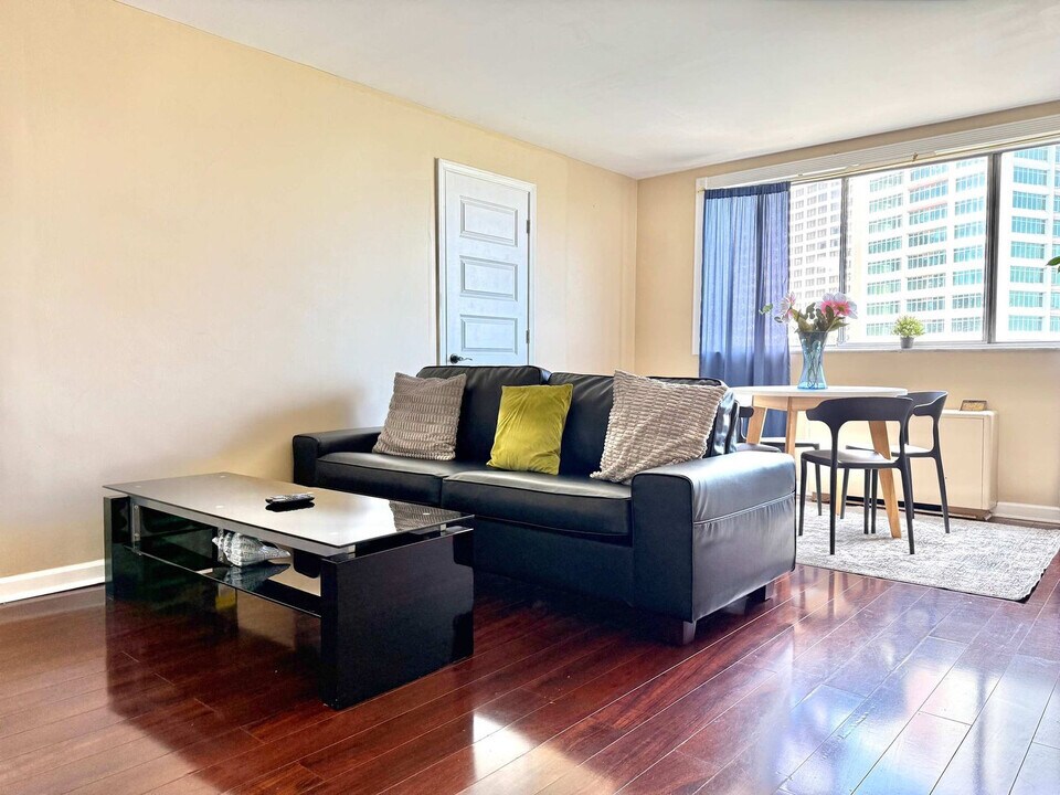 215 Piedmont Ave NE in Atlanta, GA - Foto de edificio