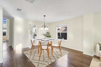 3928 Bonnie Ln in Round Rock, TX - Building Photo - Building Photo