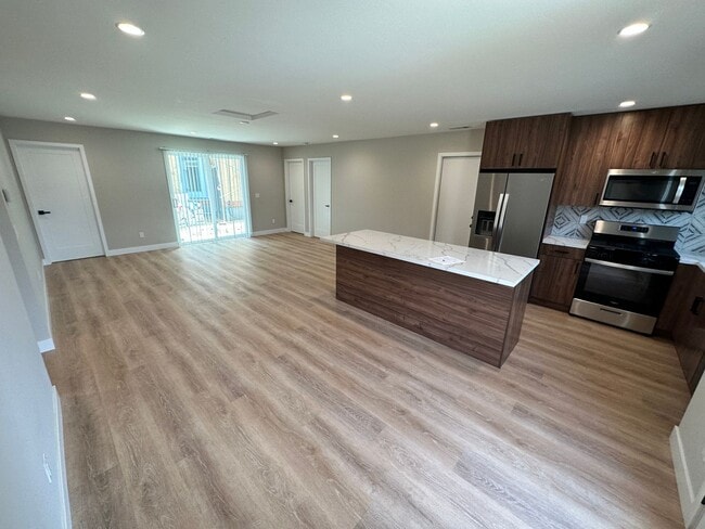 5223 Tipton St in San Diego, CA - Building Photo - Building Photo