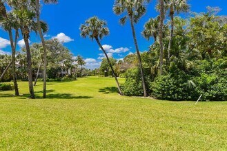 4105 Fairway Dr N in Jupiter, FL - Foto de edificio - Building Photo