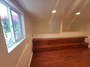 837 N Herbert Ave in Los Angeles, CA - Building Photo - Building Photo