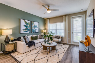 Ascend Oakpointe in Apopka, FL - Foto de edificio - Interior Photo