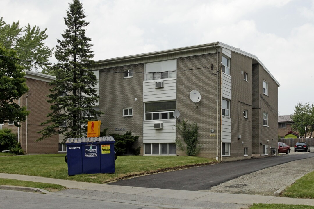 25 Greenbriar Rd in Toronto, ON - Building Photo
