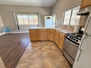 4191 Dustin Ave in Las Vegas, NV - Building Photo - Building Photo
