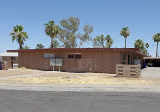 101 W Gary Dr in Chandler, AZ - Foto de edificio - Building Photo