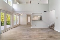 6203 Shadow Valley Dr in Austin, TX - Foto de edificio - Building Photo