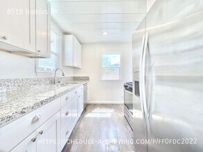 8519 Hargis St in Los Angeles, CA - Building Photo - Building Photo