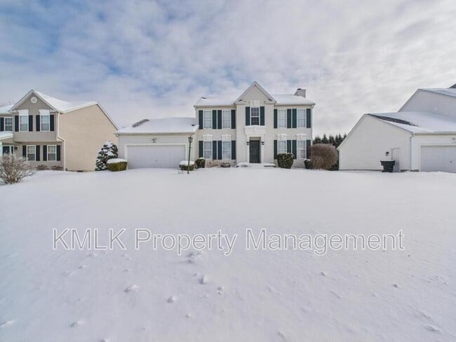 411 Treeview Dr in Wadsworth, OH - Building Photo - Building Photo