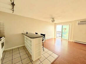 383 Revere Beach Blvd, Unit 4 in Revere, MA - Building Photo - Building Photo