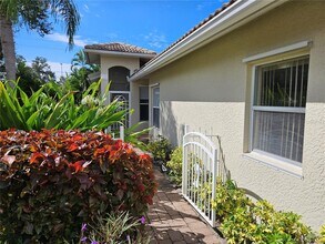 920 Onager Ct in Englewood, FL - Building Photo - Building Photo