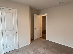 9603 Lowline Brg in San Antonio, TX - Building Photo - Building Photo