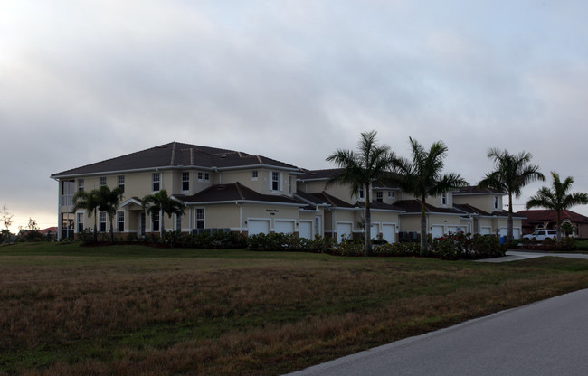 17200-17210 Acapulco Rd in Punta Gorda, FL - Building Photo - Building Photo