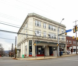401 Lincoln Ave in Bellevue, PA - Building Photo - Building Photo