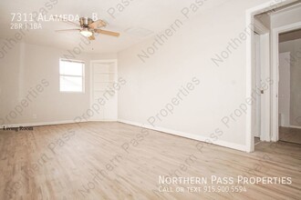 120 S Carolina Dr, Unit B in El Paso, TX - Building Photo - Building Photo