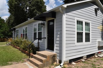 1517 W 12th St in Houston, TX - Building Photo - Building Photo