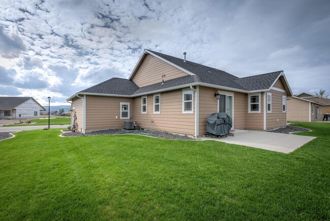 14808 N Pristine Cir in Rathdrum, ID - Building Photo - Building Photo
