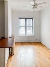 633 W Arlington Pl, Unit #42 in Chicago, IL - Foto de edificio - Building Photo