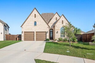 1524 Everitt Trail