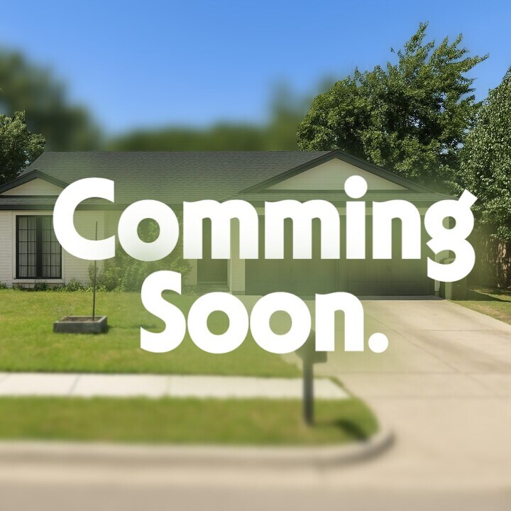 6616 Moss Ln in Watauga, TX - Building Photo