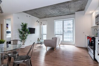1633 Rue St-Hubert in Montréal, QC - Building Photo - Building Photo