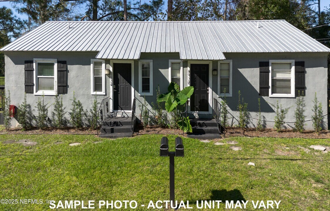 5914 Wilmar Rd W in Jacksonville, FL - Building Photo