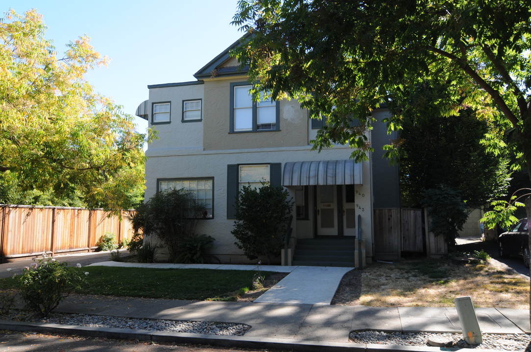 940-946 Scott Ave in Palo Alto, CA - Building Photo