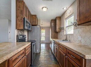 226 Pecan Dr in League City, TX - Building Photo - Building Photo