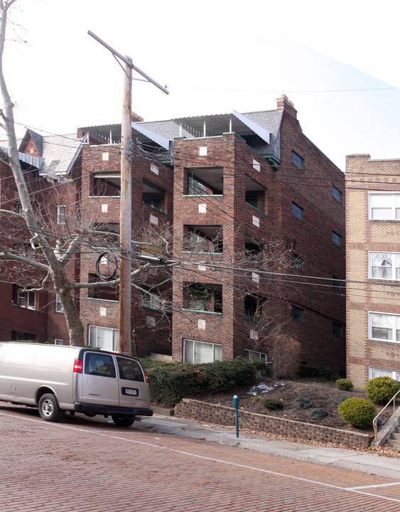 728 Roselawn Ave in Pittsburgh, PA - Foto de edificio