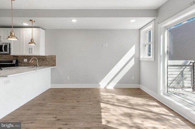 property at 2333 Jasper St