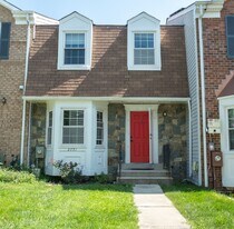 2751 Sweet Clover Ct in Silver Spring, MD - Building Photo