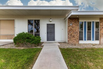 13066 N 100th Dr in Sun City, AZ - Building Photo - Building Photo