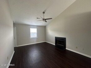 239 Wyndham Cir in Greenville, NC - Building Photo - Building Photo