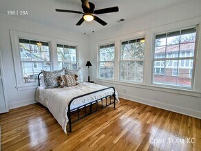 1120 Ward Pkwy in Kansas City, MO - Building Photo - Building Photo
