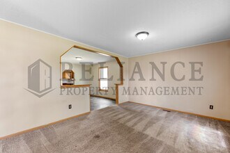 1028 W Munnell Ave in Wichita, KS - Building Photo - Building Photo