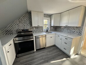 141 Willow Grove Ave in Glenside, PA - Building Photo - Building Photo