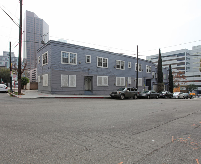 1140 Ingraham St in Los Angeles, CA - Foto de edificio - Building Photo