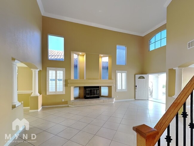 5853 Tarpon Glade Ct in Las Vegas, NV - Foto de edificio - Building Photo