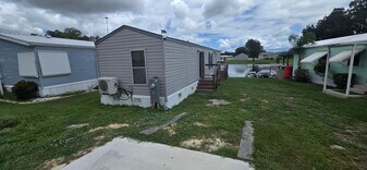 12 W Palm Cir in Lake Placid, FL - Building Photo