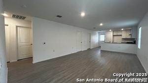 10106 Kersey Ml in San Antonio, TX - Building Photo - Building Photo