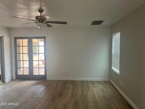 1733 N La Rosa Dr in Tempe, AZ - Building Photo - Building Photo