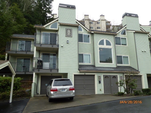 3804 130th Ln SE in Bellevue, WA - Building Photo - Building Photo