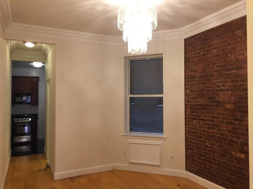 214 W 104th St in New York, NY - Building Photo