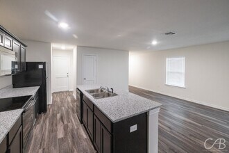 7742 Florence Dr in Abilene, TX - Foto de edificio - Building Photo