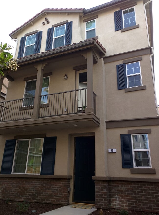property at 60 Regency Pl