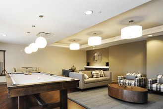 Twenty50 by Windsor in Fort Lee, NJ - Foto de edificio - Interior Photo