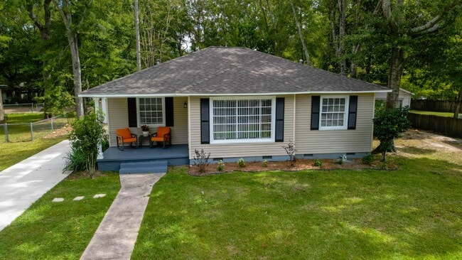 property at 212 S 25th Ave