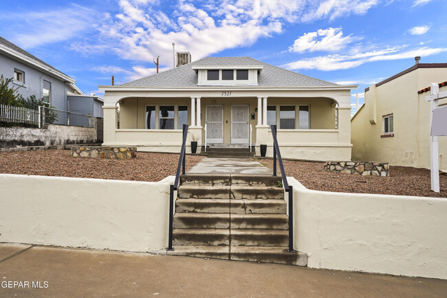 2521 Federal Ave in El Paso, TX - Building Photo - Building Photo