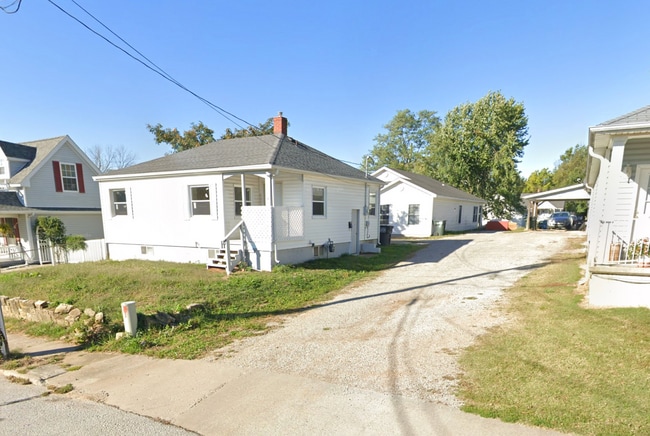 207 Nichols St, Unit A