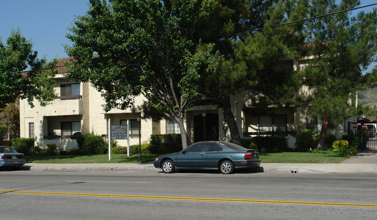 Castaic Lake Apartments in Castaic, CA - Foto de edificio